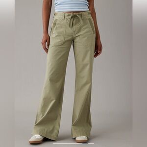 NWT American Eagle Stretch Flare - 6 SHORT